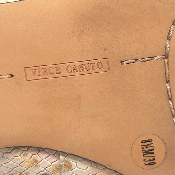 NWOT VINCE CAMUTO VC Landerla Snake Loafers - Picture 10 of 15